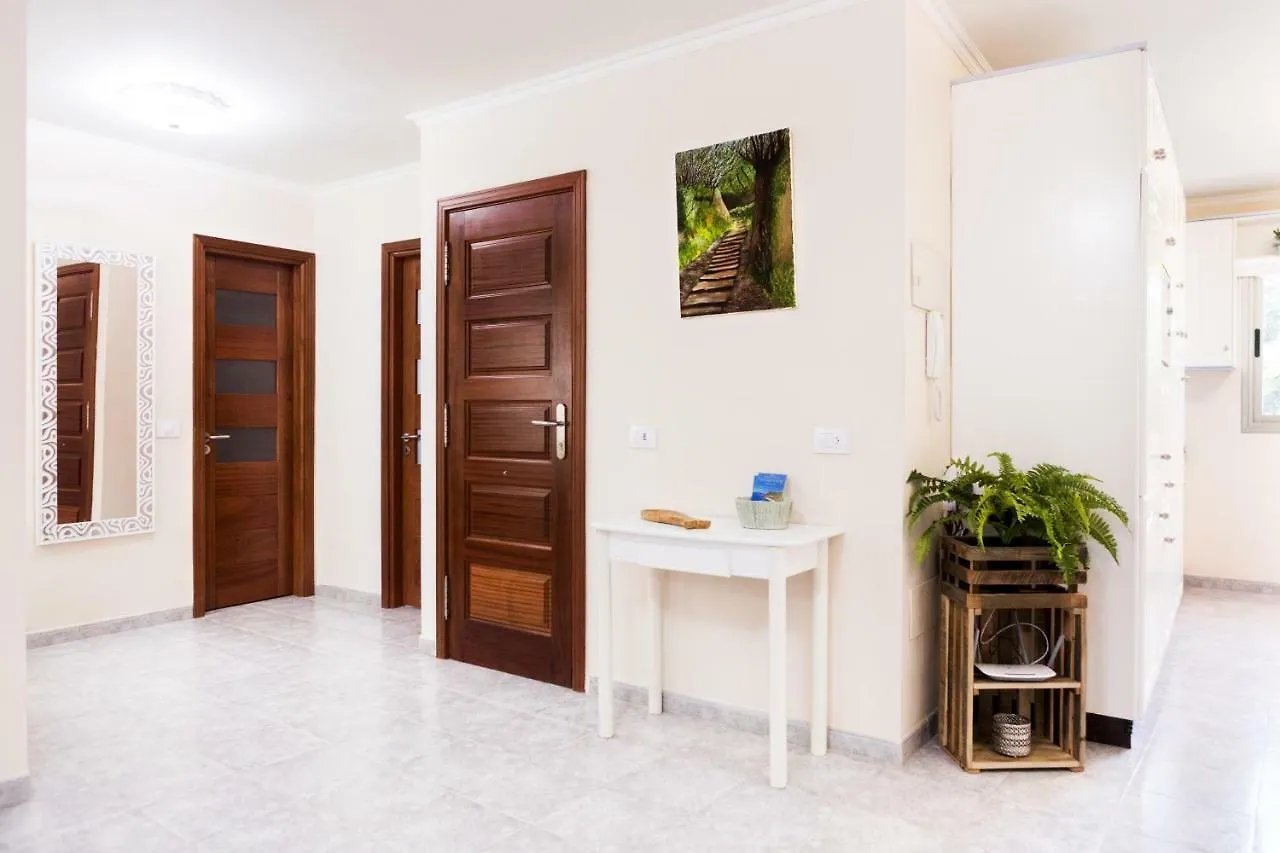 דירות סנטה קרוז דה טנריף Casa Julia 2 Gran Piso Vistas Playa Las Teresitas 4 Pax 0*,